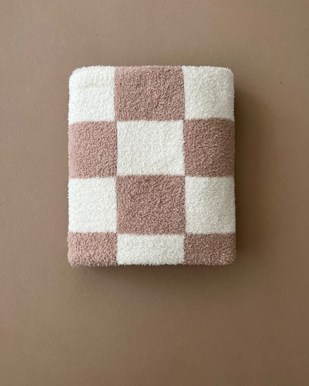 Checkered Plush Blanket | Latte - Plush Blanket - LUCKY PANDA KIDS