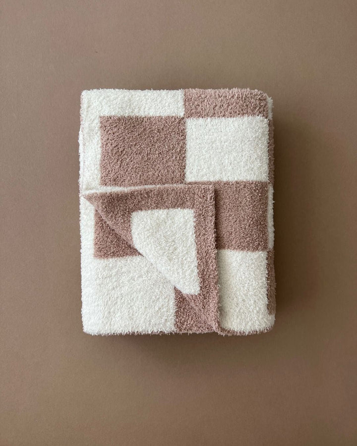 Checkered Plush Blanket | Latte - Plush Blanket - LUCKY PANDA KIDS