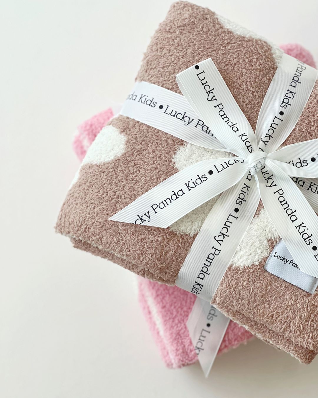 Daisy Fuzzy Blanket | Latte - Plush Blanket - LUCKY PANDA KIDS