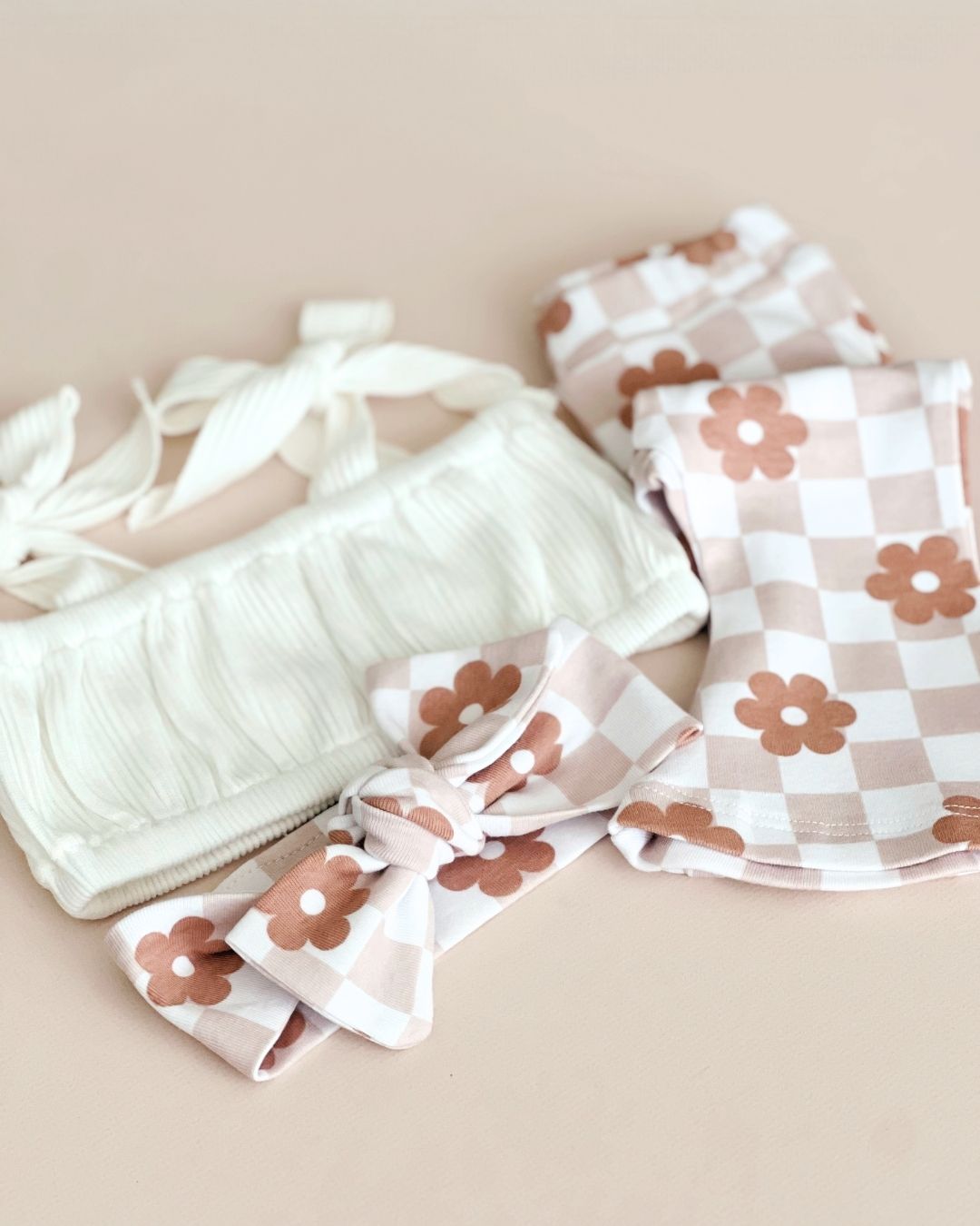 Flare Set | Latte Daisy - LUCKY PANDA KIDS