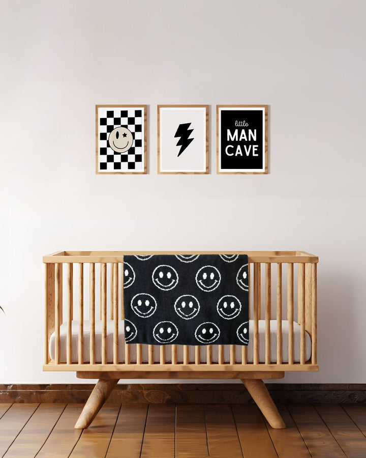 Smiley Fuzzy Blanket | Black - Plush Blanket - LUCKY PANDA KIDS