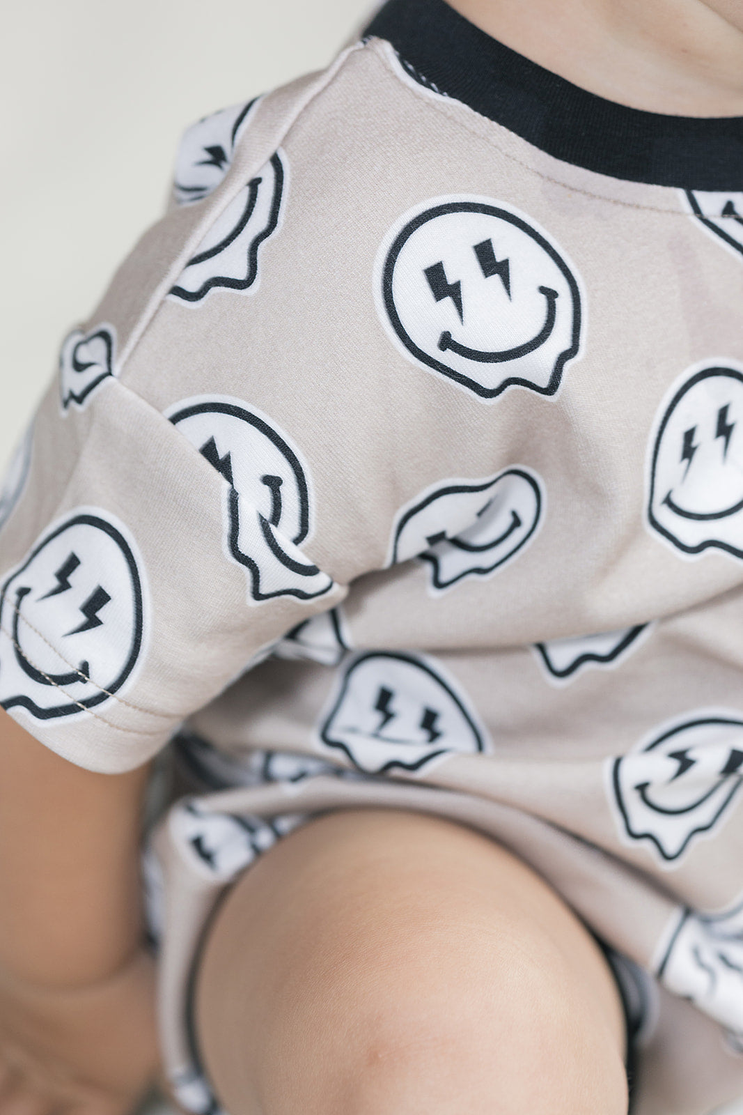 Short Sleeve Bubble Romper | Electric Drippy