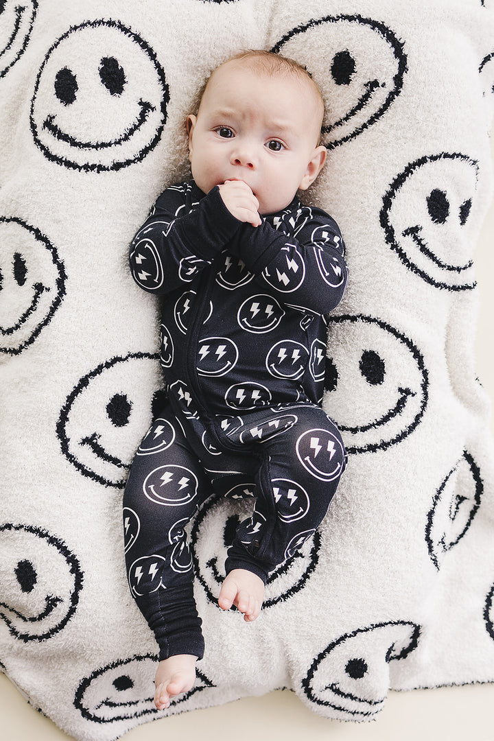 Smiley Fuzzy Blanket | Black