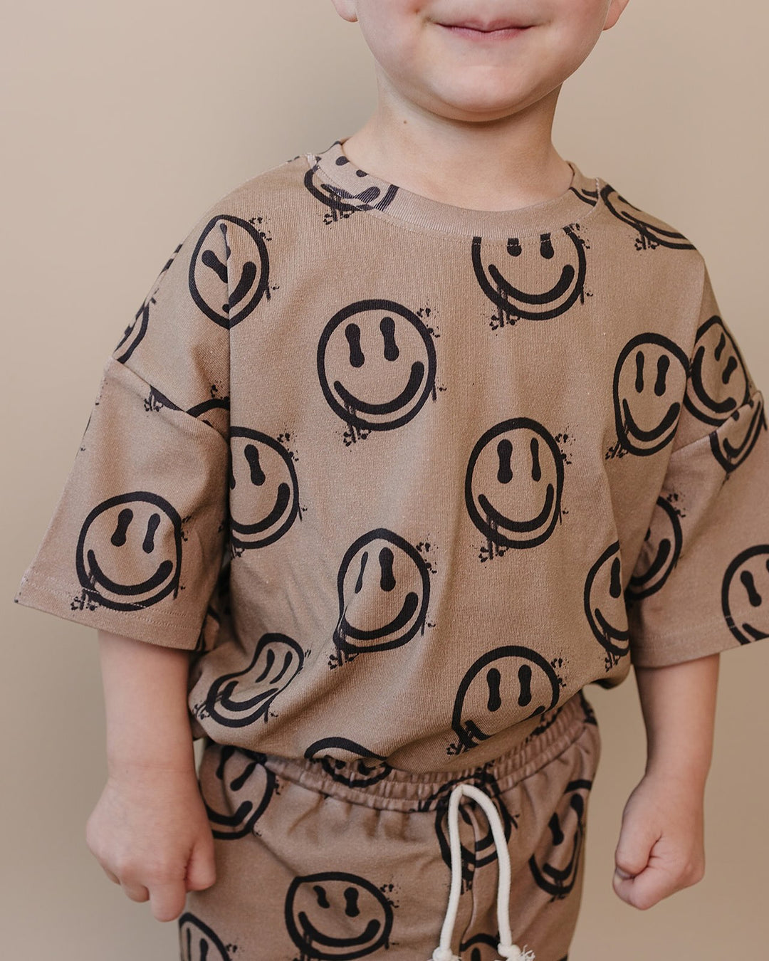 Lucky Panda Kids Smiley Brown Shorts Set — warm brown all-over smiley face print cotton two-piece outfit