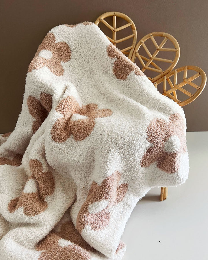 Daisy Fuzzy Blanket | Latte - Plush Blanket - LUCKY PANDA KIDS