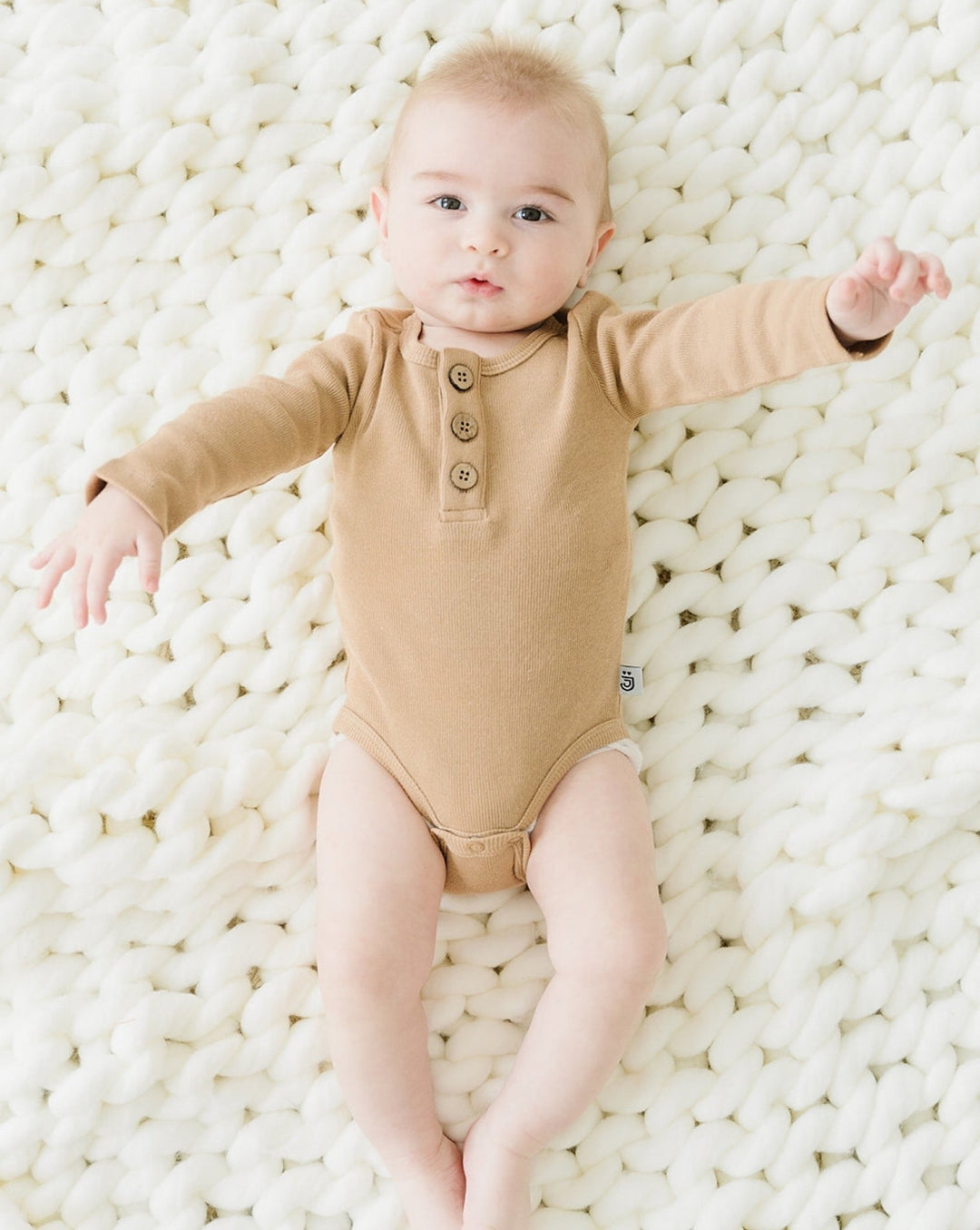 Organic 3 Button Bodysuit, Latte - Baby & Toddler Clothing - LUCKY PANDA KIDS