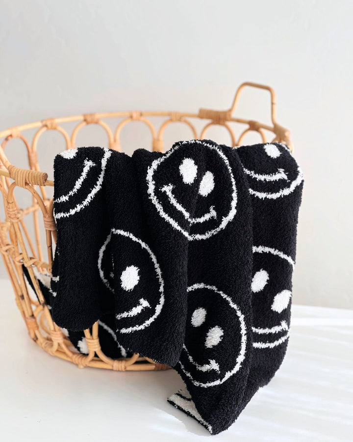 Smiley Fuzzy Blanket | Black - Plush Blanket - LUCKY PANDA KIDS